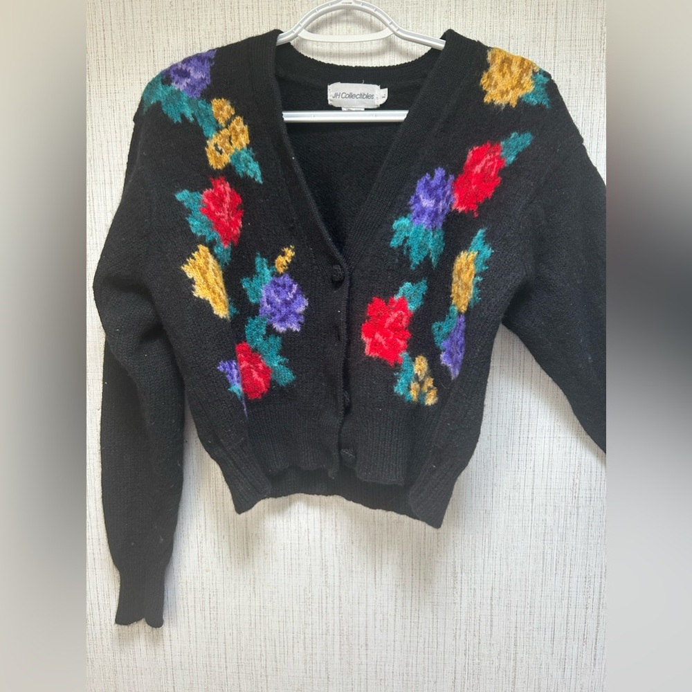 Vintage‎ JH Collectibles All Virgin Wool Button Down Cardigan with Floral Design